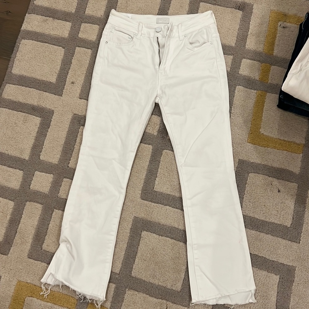 Mother denim white insider cropped jeans size 25. Runs small